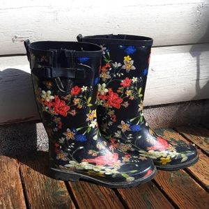 Floral rainboots size 7